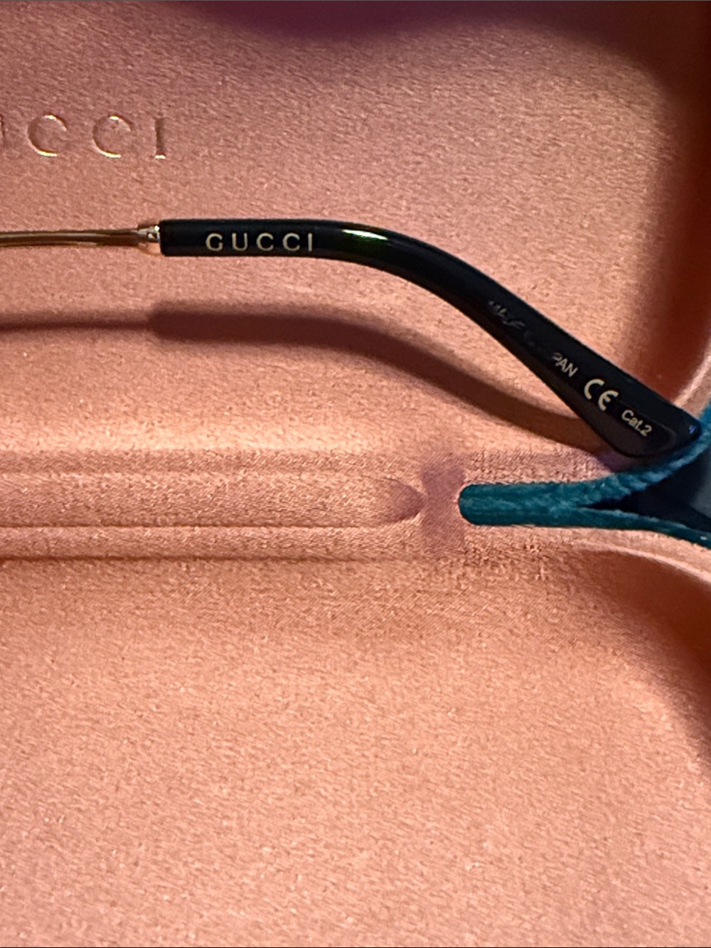 Gucci Sunglasses - Picture 10 of 11